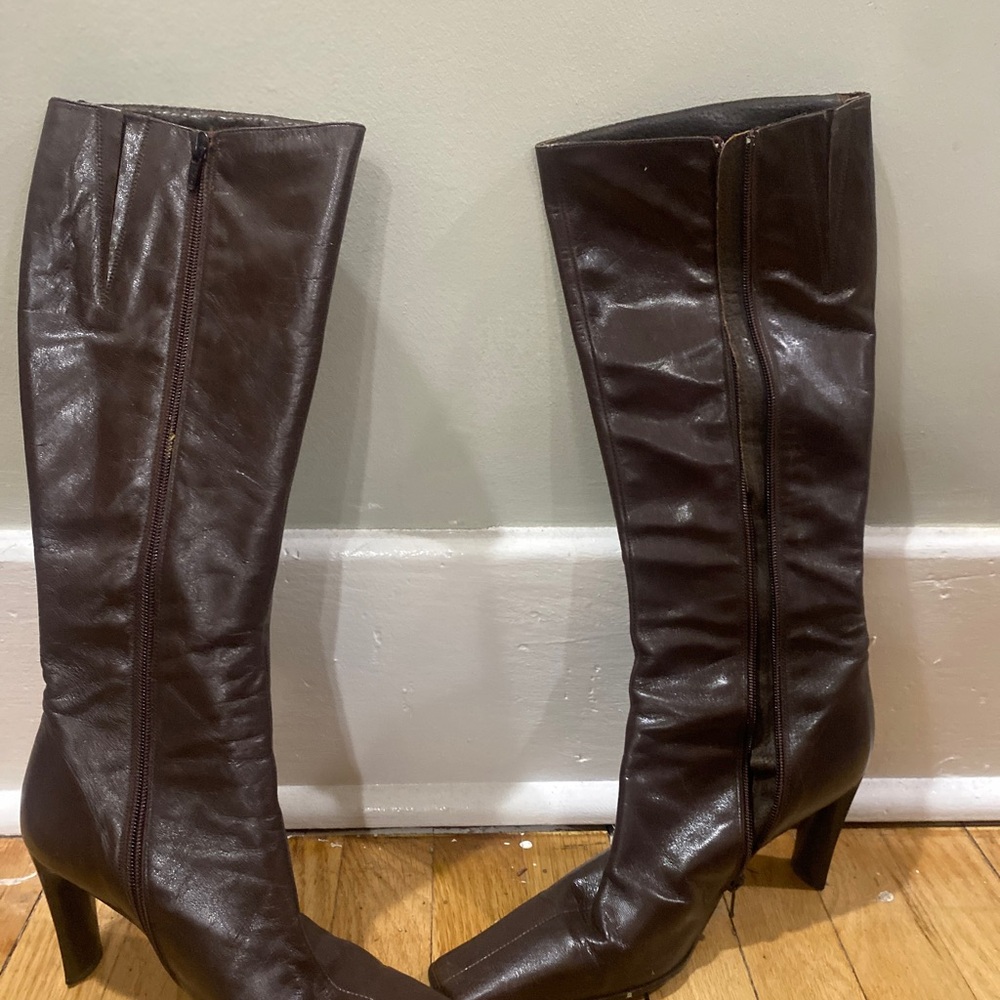 Guess Brown Heeled Boots Timeless Style